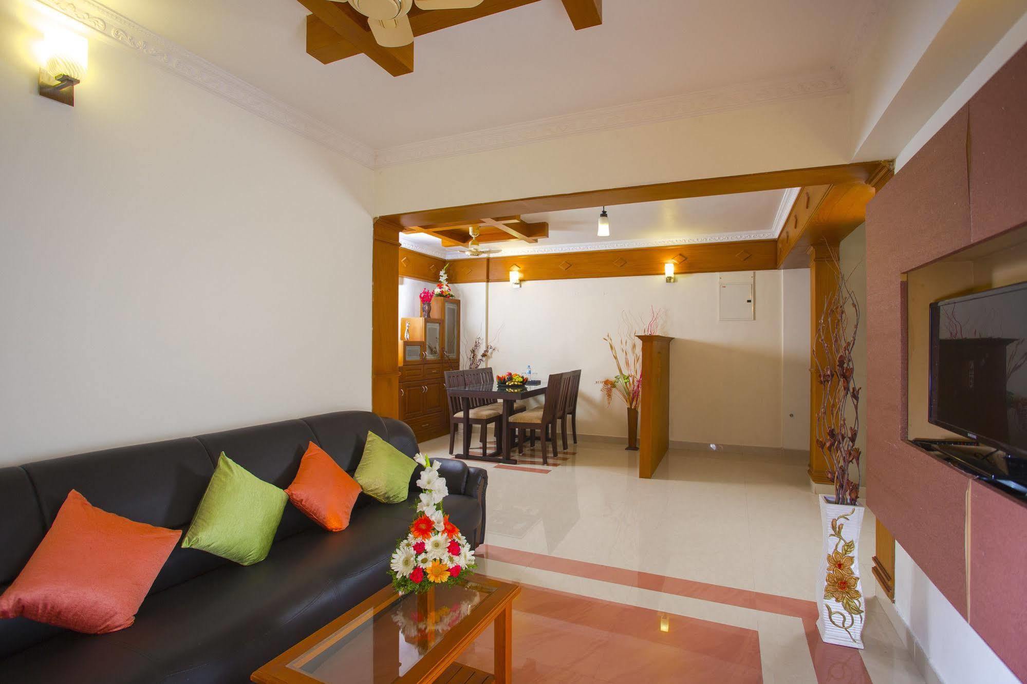 Atlas Airport Hotel Apartment ネドゥムバセリー エクステリア 写真