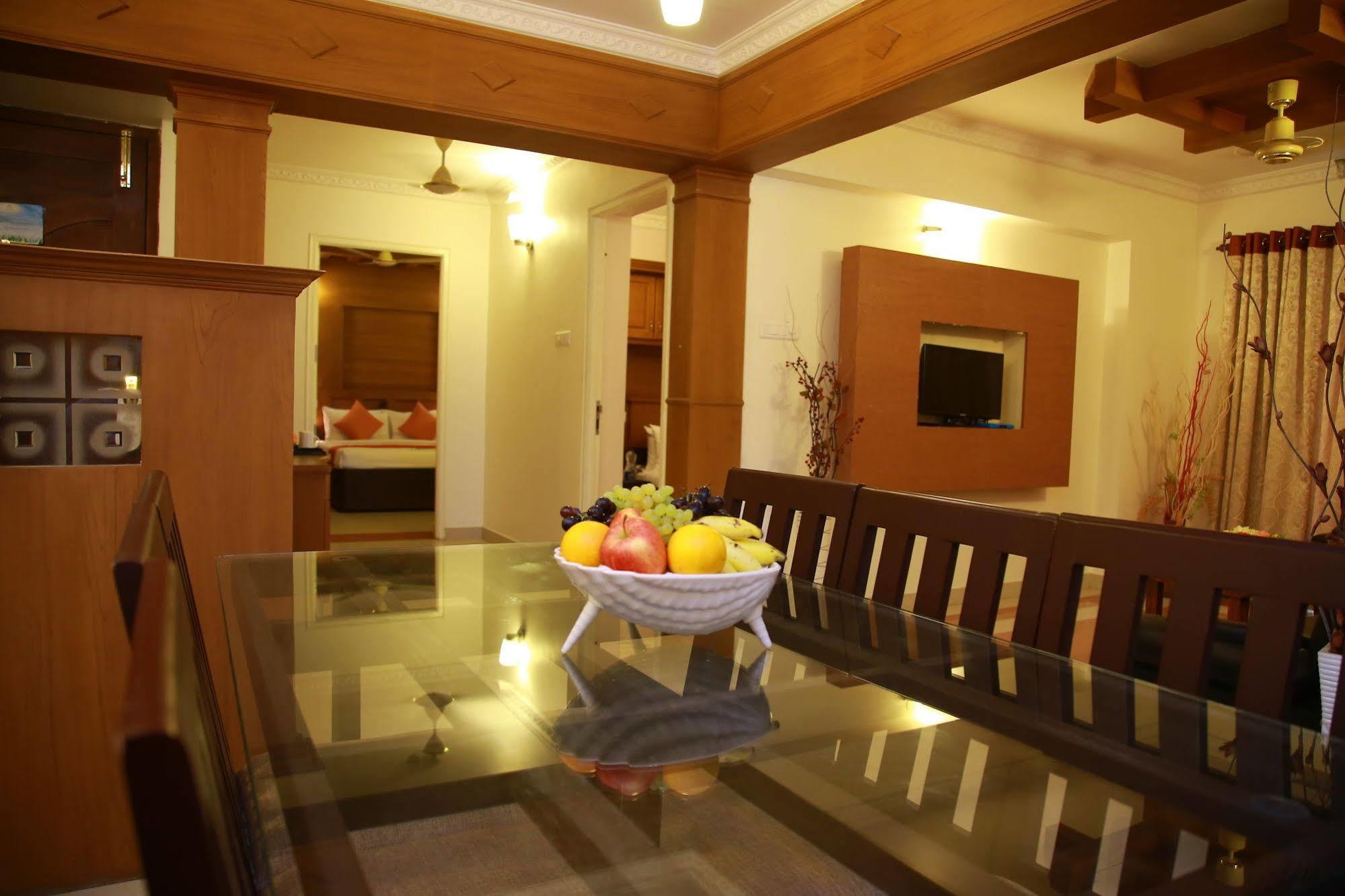 Atlas Airport Hotel Apartment ネドゥムバセリー エクステリア 写真